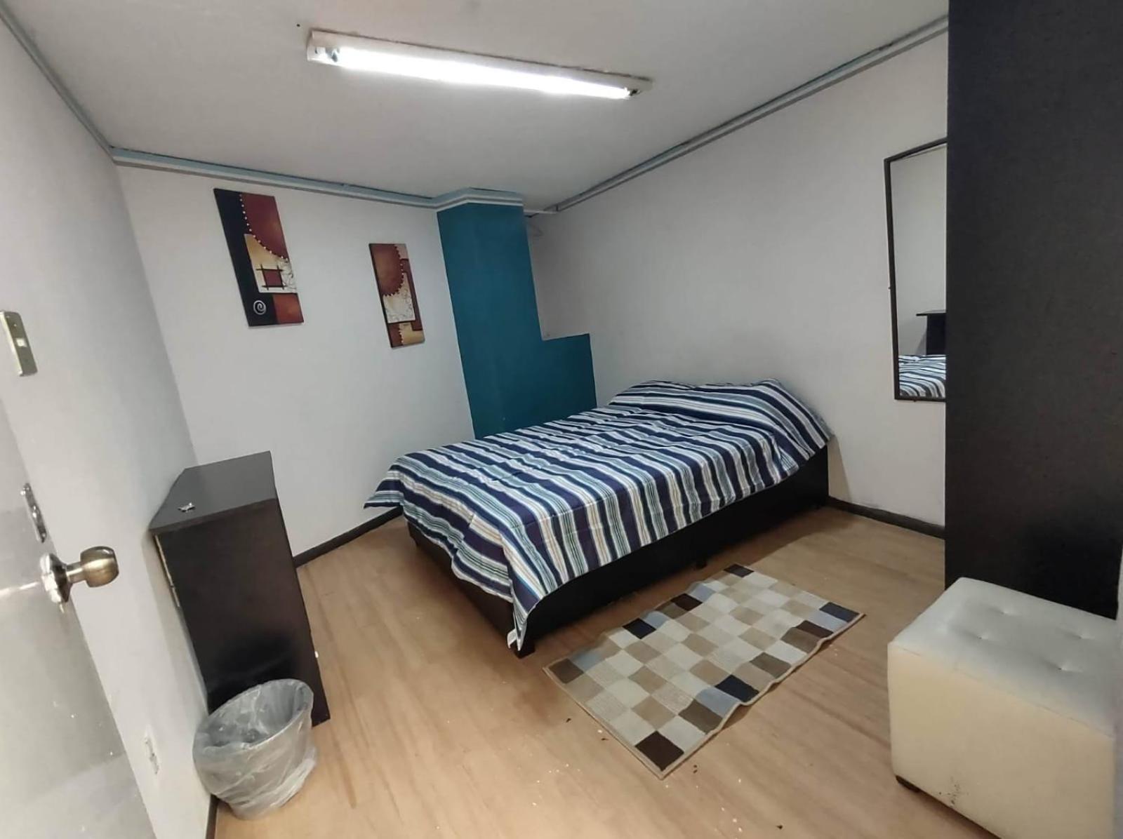 Rooms Kapselhotel *